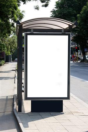 Quảng cáo bảng hộp đèn tại các nhà chờ xe bus