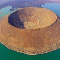 10 miệng núi lửa đặc biệt nhất thế giới