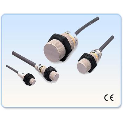 Cảm biến tiệm cận Omron E2F - Loại vỏ nhựa