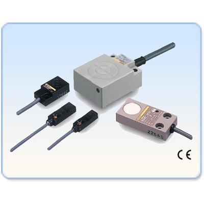 Cảm biến tiệm cận Omron TL-W - Loại hình khối dẹp