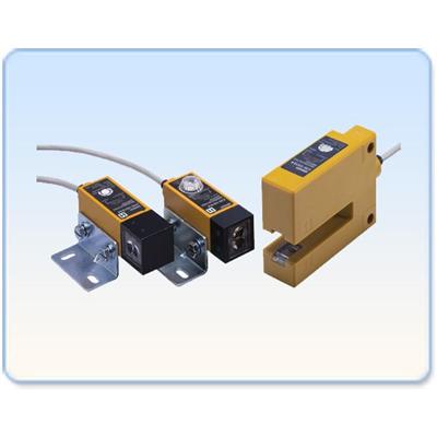 Cảm biến quang Omron E3S-VS - Loại phát hiện độ lệch màu