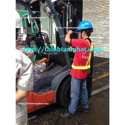 Lắp thiết bị cảnh báo tốc độ xe nâng cho công ty CP Ewos Việt Nam