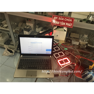 Hệ thống giám sát nhiệt độ, độ ẩm, tốc độ, số lượng bằng đèn LED 7 đoạn hoặc LED ma trận