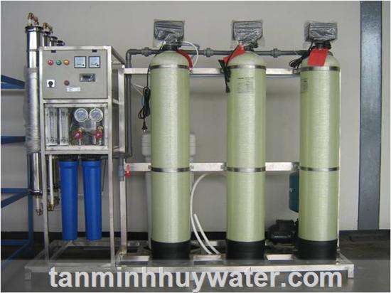 Hệ thống sản xuất nước uống đóng chai 5