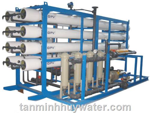 Hệ thống sản xuất nước uống đóng chai 8