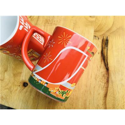 Ly Sứ NESCAFE ĐỎ 250ml Dáng Vuông Có Họa Tiết  Ly Su NESCAFE DO 250ml Dang Vuong Co Hoa Tiet