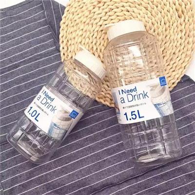 Bình Nhựa Lock&Lock 1.5 Lít HAP812 Nắp Bật TRẮNG  Binh Nhua Lock&Lock 1.5 Lit HAP812 Nap Bat TRANG