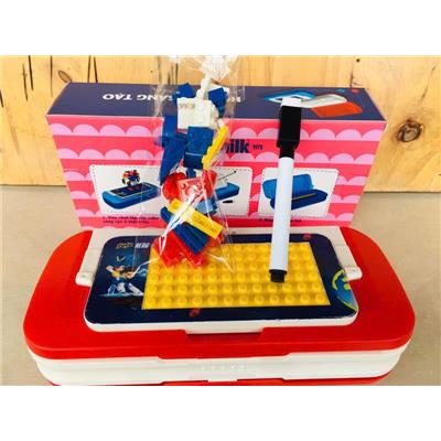 Hộp Bút Sáng Tạo SuSu Hero Kèm Lego  Hop But Sang Tao SuSu Hero Kem Lego
