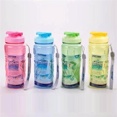 BÌNH NƯỚC MATSU CÓ DÂY XÁCH 500ml Màu Ngẫu Nhiên  BINH NUOC MATSU CO DAY XACH 500ml Mau Ngau Nhien