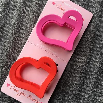Vỉ 2 Kẹp Tóc Càng Cua Hình Trái Tim Macy's  Vi 2 Kep Toc Cang Cua Hinh Trai Tim Macy's