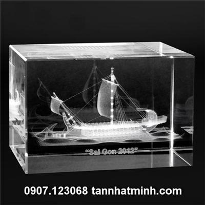 Quà tặng pha lê 3D- Thuận buồm xuôi gió