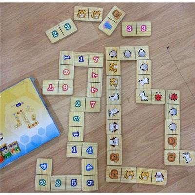 Bộ đồ chơi Domino thông minh 2 chủ đề