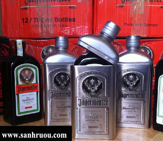 Ruou Jagermeister vo nhom